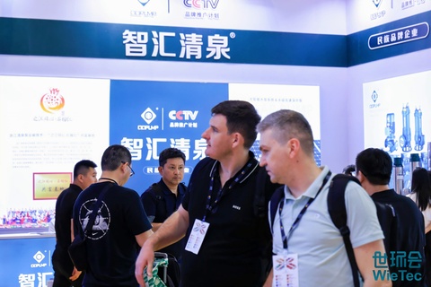 01WS5374_2065452304-rp3704498779-opq3704559605