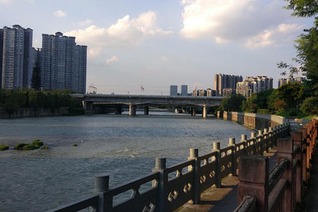 Urban view of Chengdu reflecting China’s five-year plan and climate governance goals.